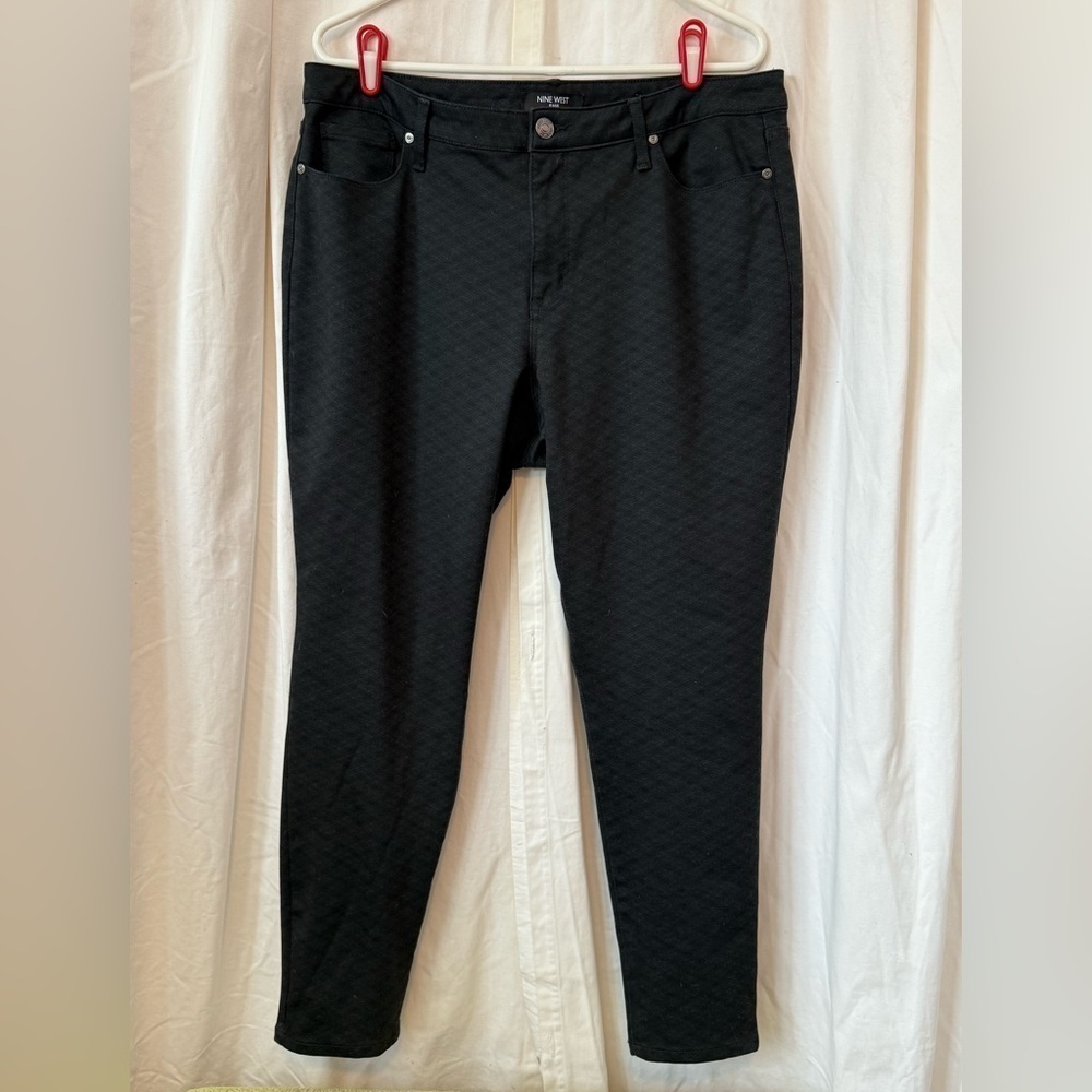 Nine West Jeans Lightweight Womens Sz 16 "Gramercy Skinny" Black Geo Patterned